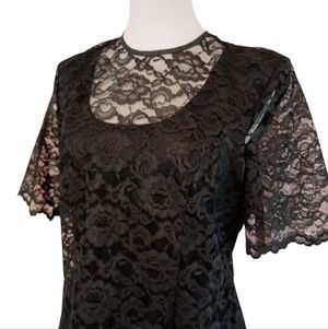 Vintage 90s Women's Serbin Dress Black Lace Midi Size 8P Event Formal